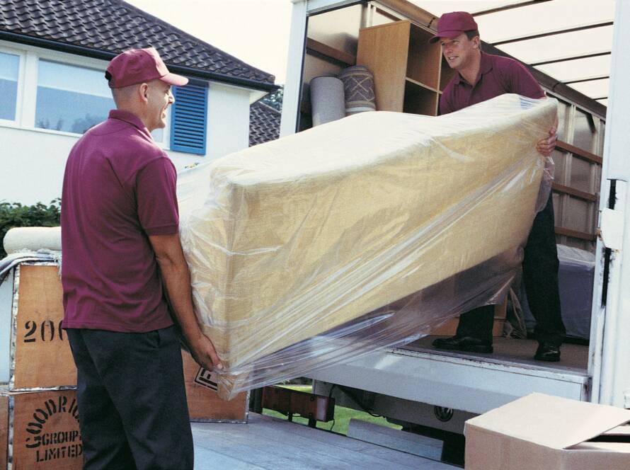 last-minute movers in RI