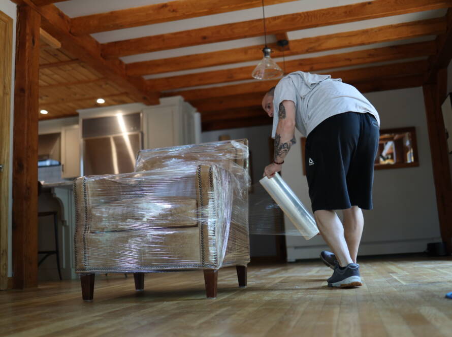 How Early Should You Book a Moving Company in RI?