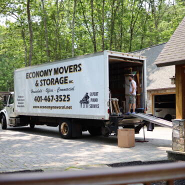 Moving Day Checklist: 12 Things Most People Forget