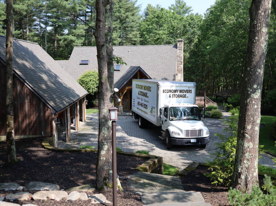 Commercial Movers You Can Trust in Bristol, RI