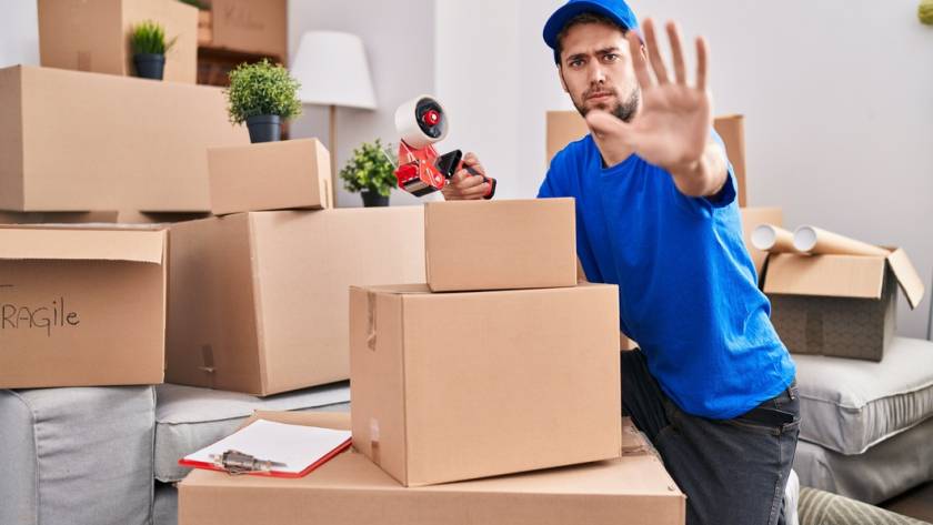 specialty item movers in RI